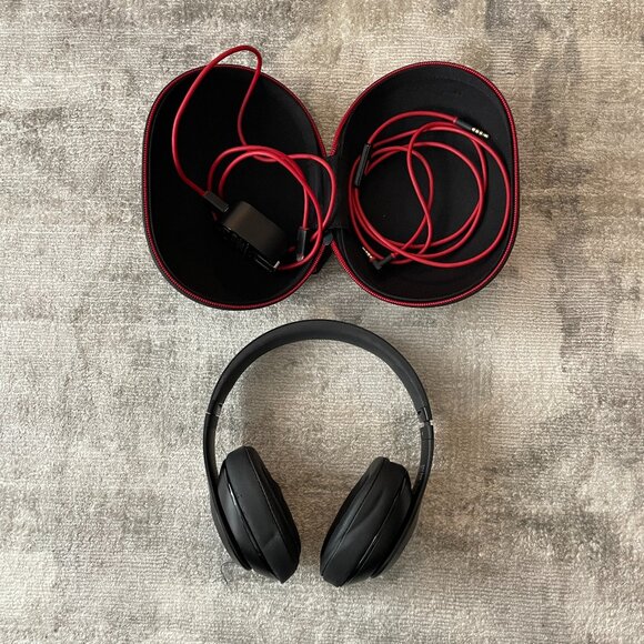 Beats Studio Wireless Headphones Model B0501 - Picture 1 of 5